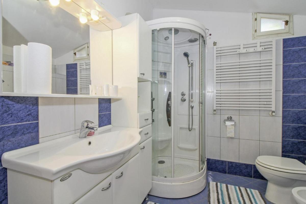 Dalibor in Jakačići - Haus für 2-4 Personen Gračišće Exterior foto