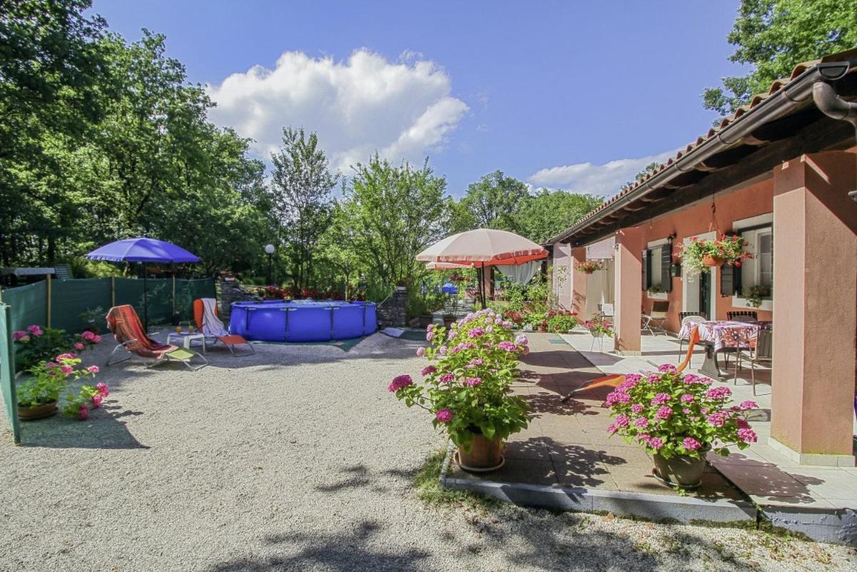 Dalibor in Jakačići - Haus für 2-4 Personen Gračišće Exterior foto