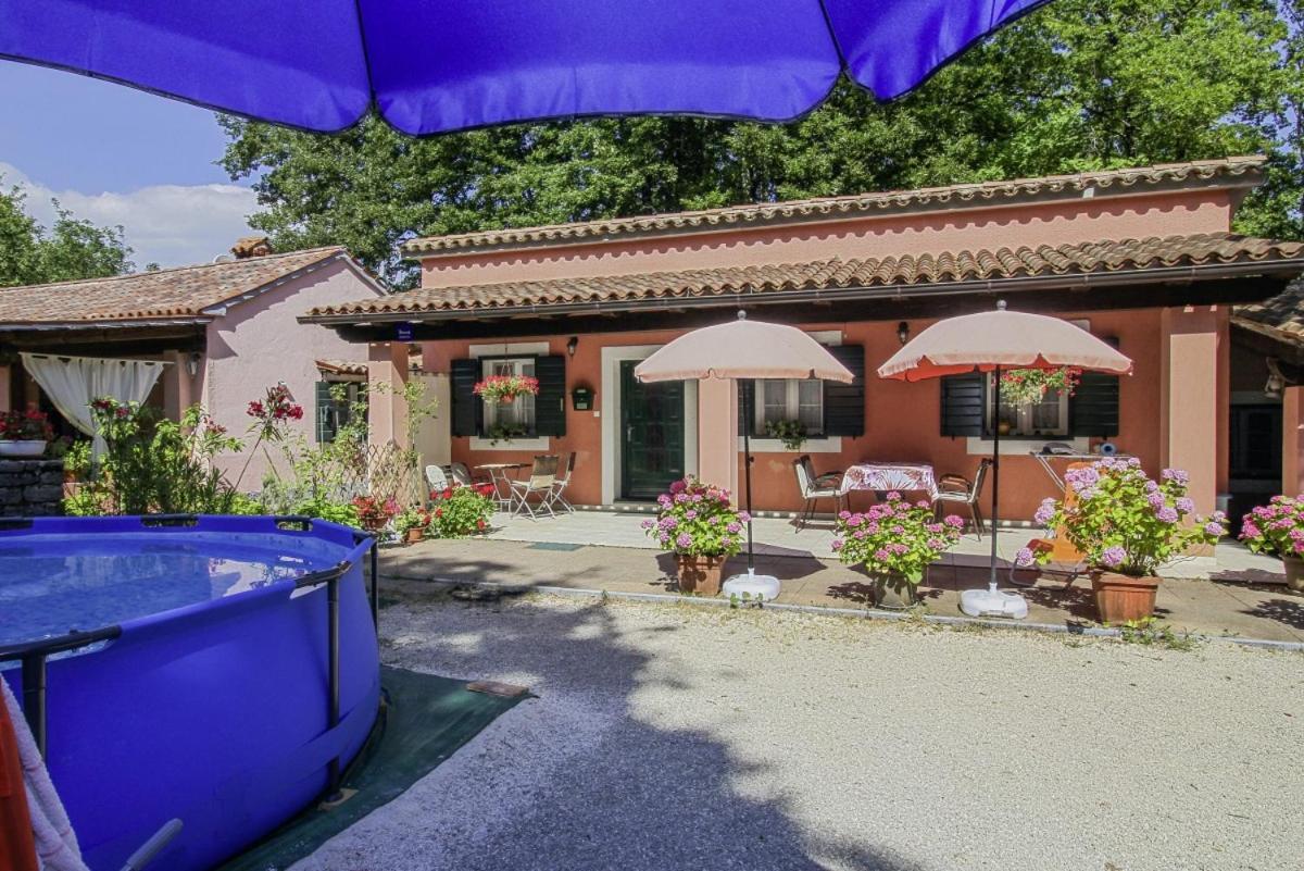 Dalibor in Jakačići - Haus für 2-4 Personen Gračišće Exterior foto